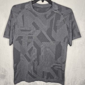 Lululemon Seamless Training Shirt Athletic Gray Pattern Performance Tee Medium